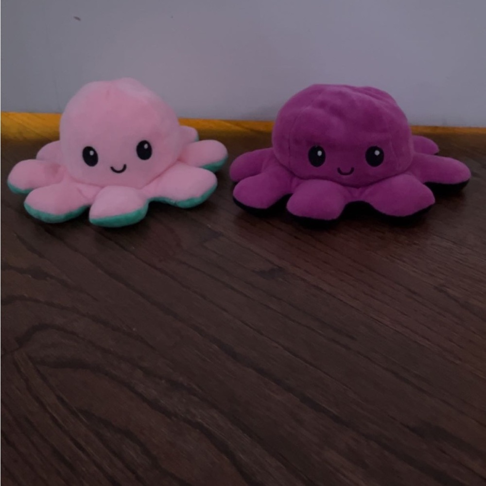 2 reversible octopus